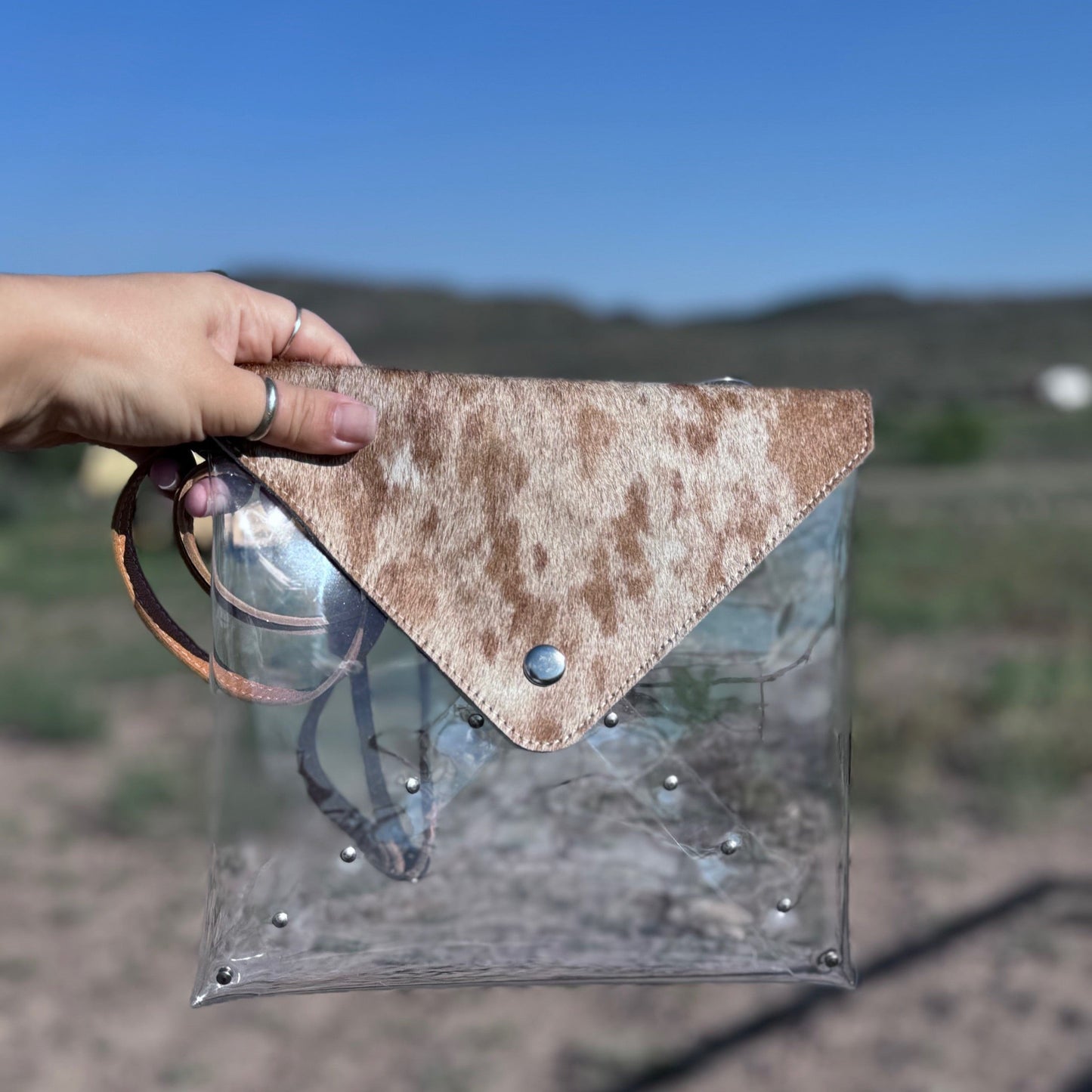 Veronica Cowhide - Clear Purse - TAN + WHITE